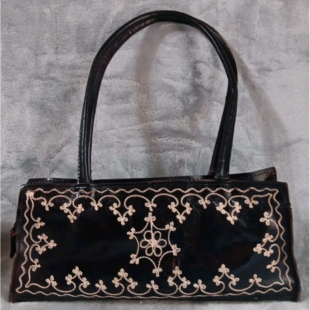 Aldo Black Leather Purse Handbag Cream‎ Beige Stitched Embroidered Bag READ